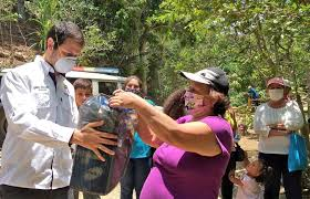 El Hatillo distribuye alimentos a Familias en situación de necesidad