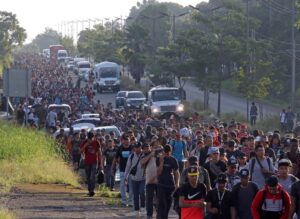 Los cruces ilegales en la frontera entre EEUU y México caen 94% tras nuevas políticas migratorias